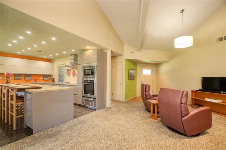 Spacious great room floorplan