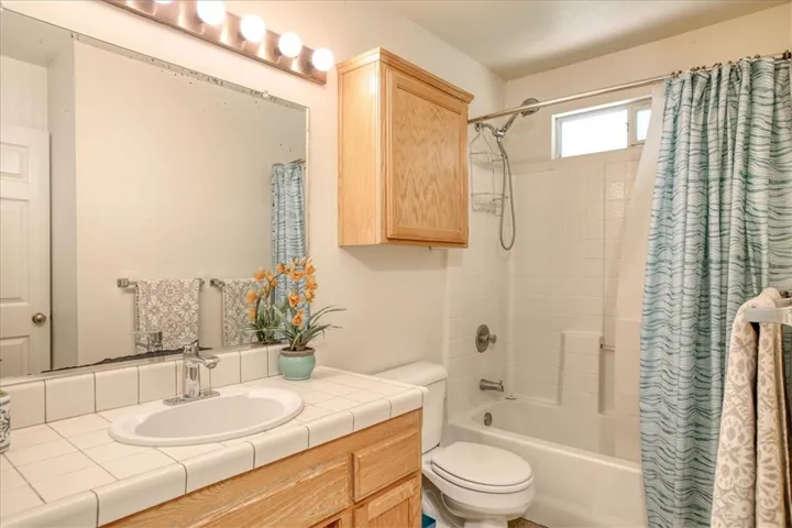 Hallway full bathroom