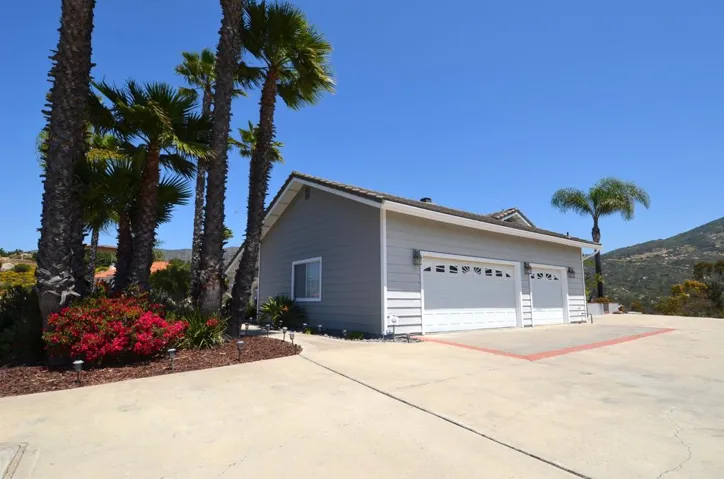 3153 Kemberly Lane, Jamul, California 91935