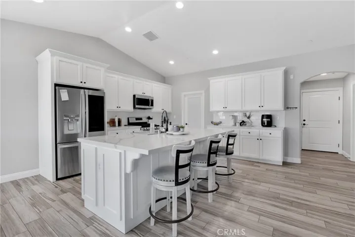 6741 Middleton Avenue, Hesperia, California 92345