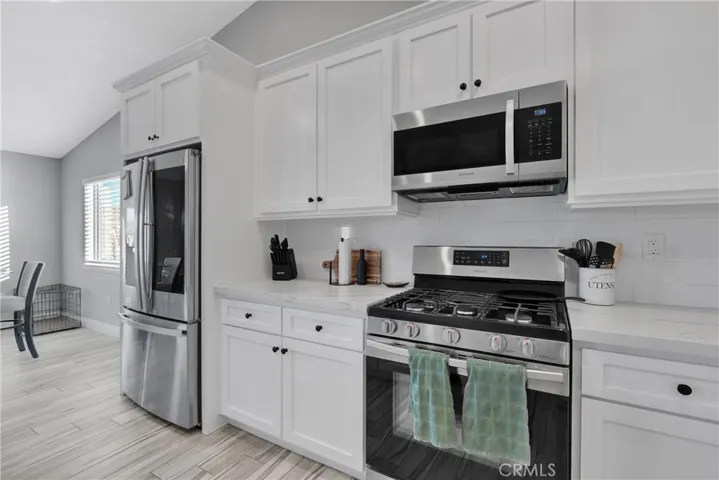 6741 Middleton Avenue, Hesperia, California 92345
