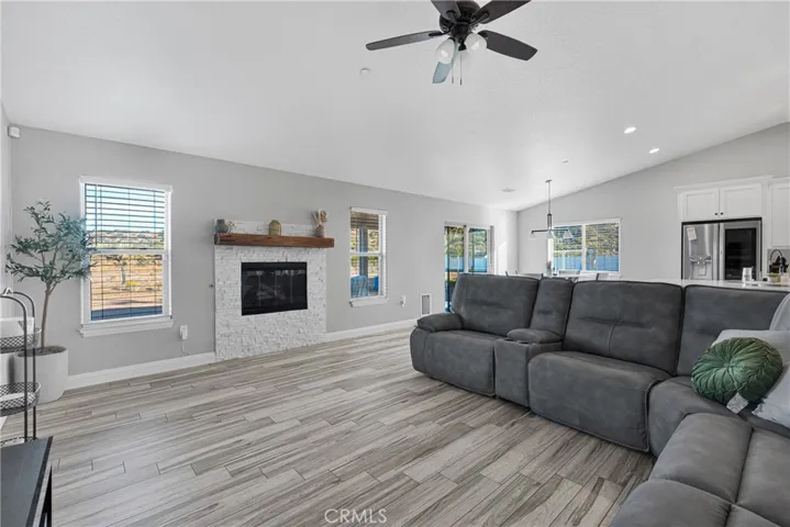 6741 Middleton Avenue, Hesperia, California 92345