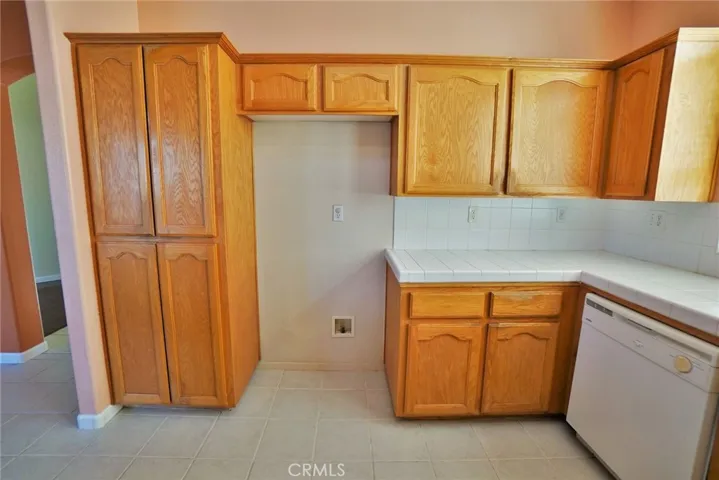 1484 Tulip Street, Lemoore, California 93245
