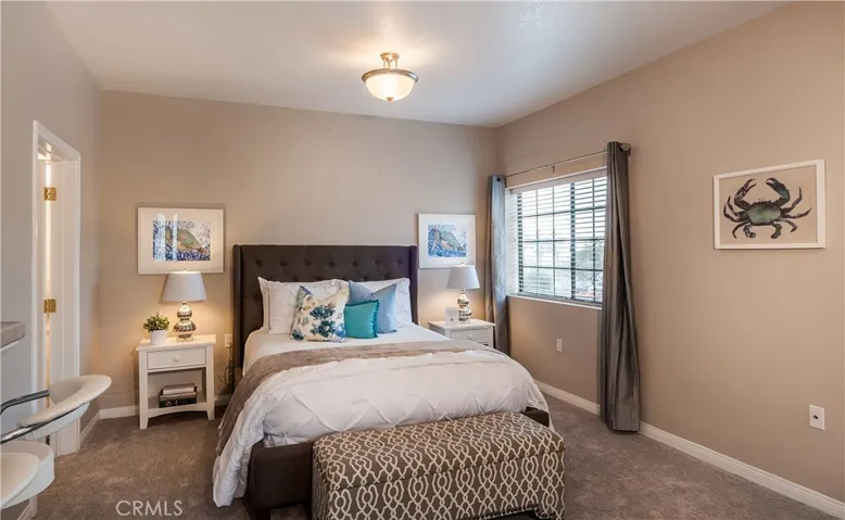 328 Rosecrans Avenue, Manhattan Beach, California 90266