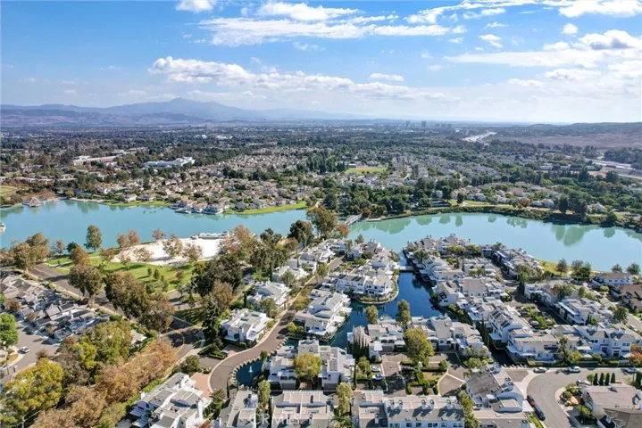 87 Smokestone 11, Irvine, California 92614