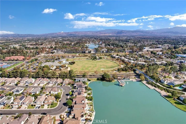 87 Smokestone 11, Irvine, California 92614