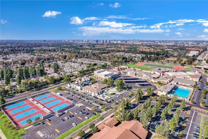 87 Smokestone 11, Irvine, California 92614