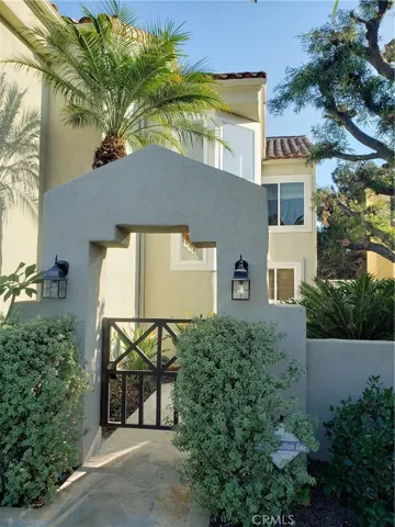 18 Cordoba, Irvine, California 92614