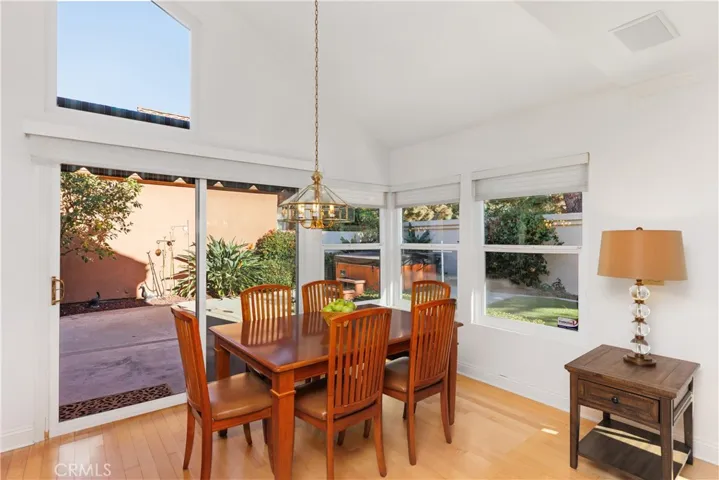 18 Cordoba, Irvine, California 92614