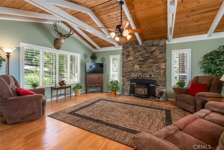 7167 Snyder Ridge Road, Mariposa, California 95338