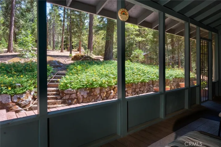 7167 Snyder Ridge Road, Mariposa, California 95338