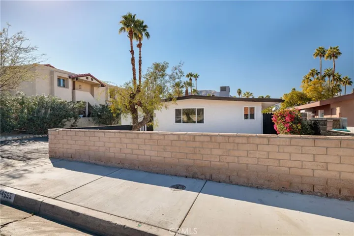 44655 Las Flores Lane, Palm Desert, California 92260