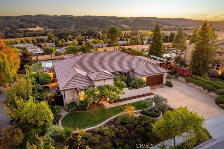 1535 Via Rojas, Templeton, California 93465
