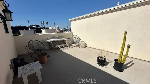 10728 Bloomfield Street, North Hollywood, California 91602