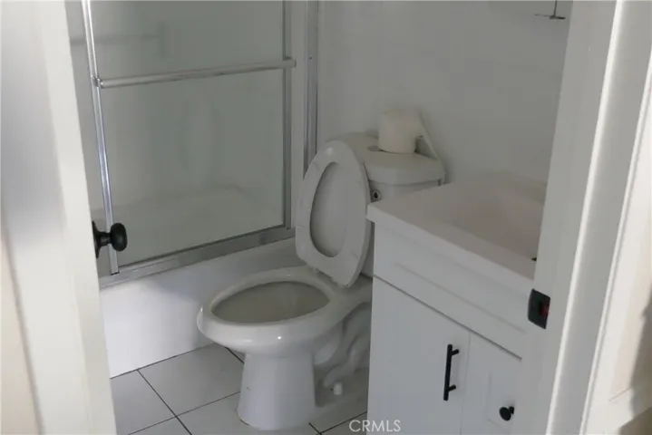 700 W 3rd Street B206, Santa Ana, California 92701