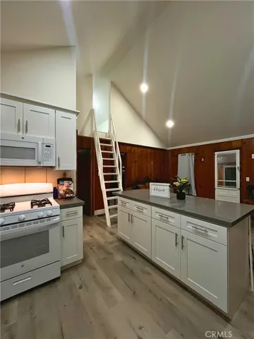 788 Big Oak Road, Crestline, California 92325