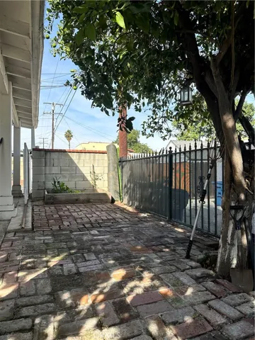 709 E Mission Road, Alhambra, California 91801