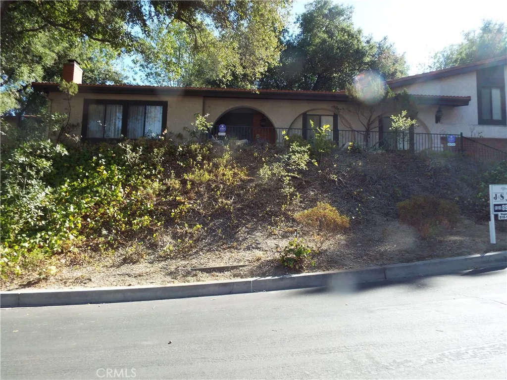 4444 Rochelle Place, Encino, California 91316 home-pic-0