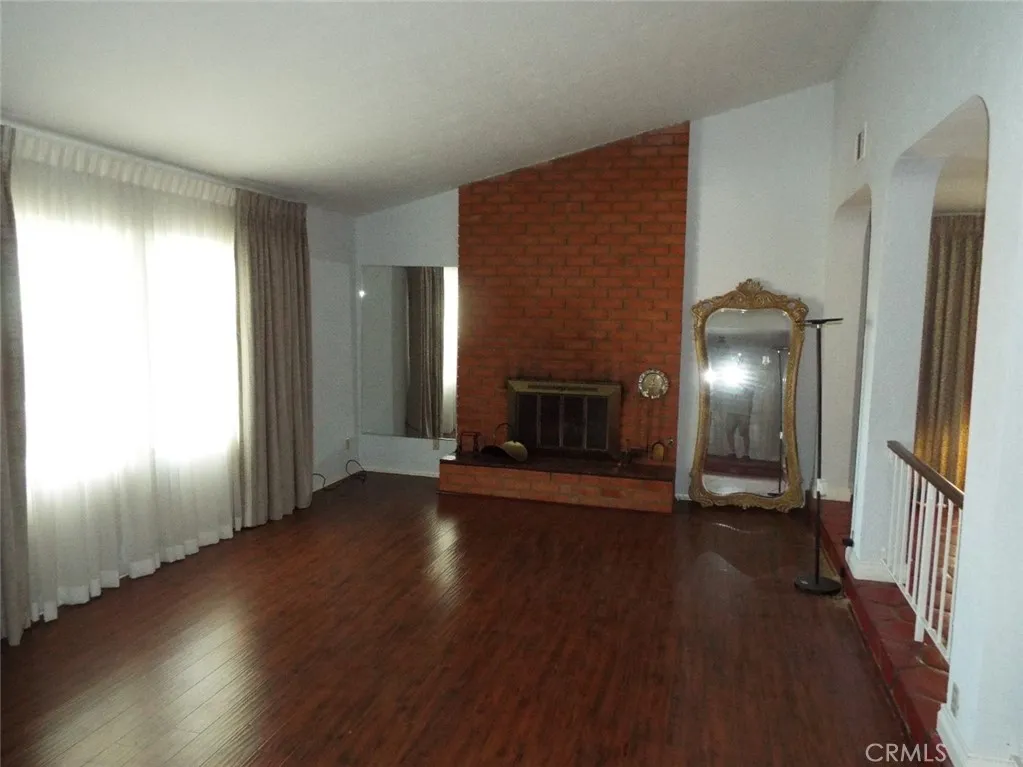 4444 Rochelle Place, Encino, California 91316 home-pic-8