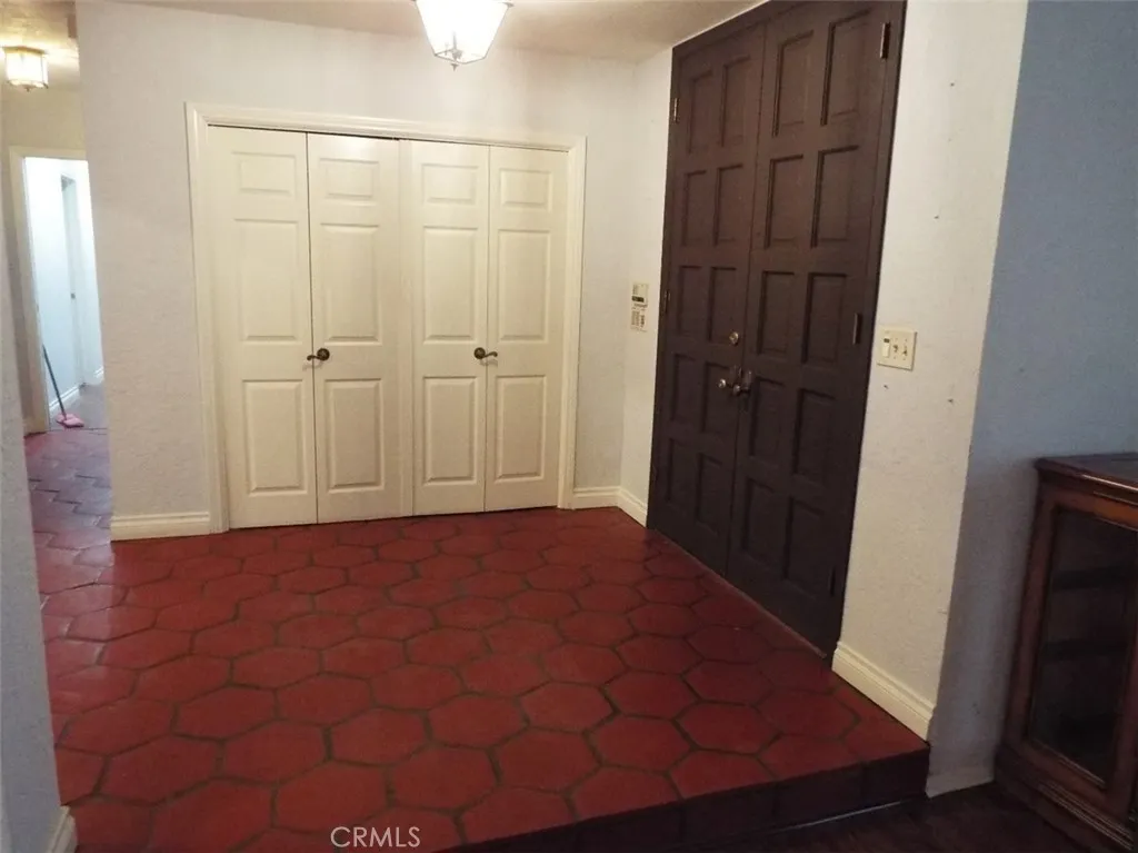 4444 Rochelle Place, Encino, California 91316 home-pic-9