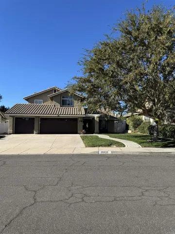 39839 Avenida Palizada, Murrieta, California 92563
