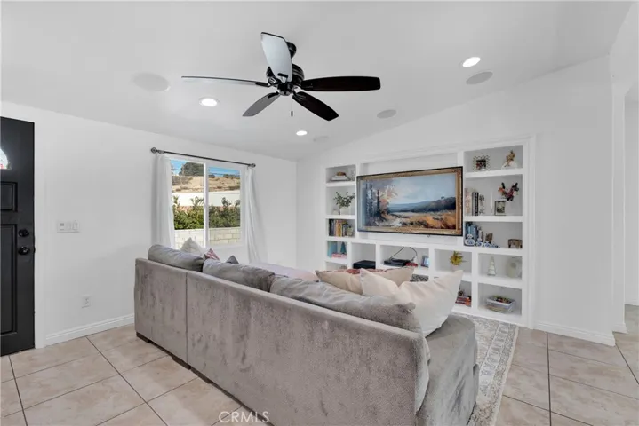 16311 Seneca Road, Victorville, California 92395