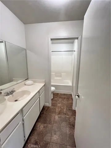 4282 Shetland Lane, Jurupa Valley, California 92509