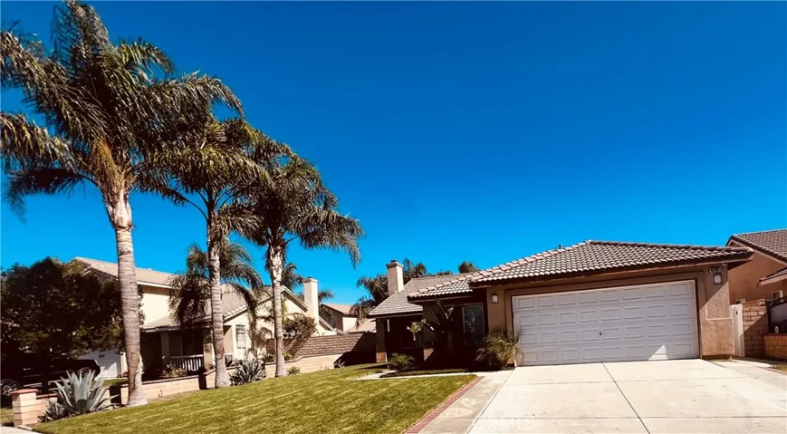 4282 Shetland Lane, Jurupa Valley, California 92509