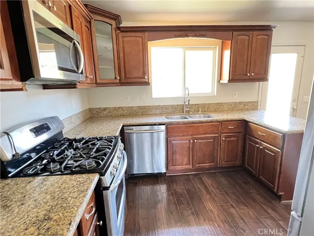 4282 Shetland Lane, Jurupa Valley, California 92509
