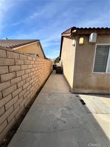 4282 Shetland Lane, Jurupa Valley, California 92509