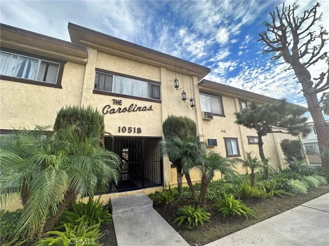 10518 Western Avenue, Downey, California 90241