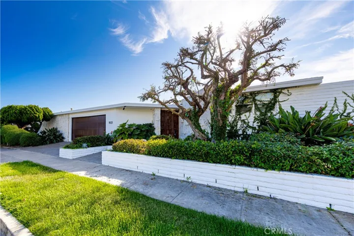 1921 Sabrina, Corona Del Mar, California 92625