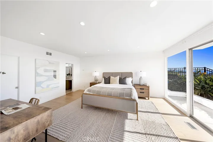 1921 Sabrina, Corona Del Mar, California 92625