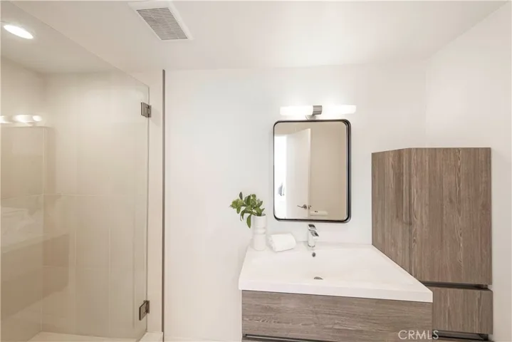 1921 Sabrina, Corona Del Mar, California 92625