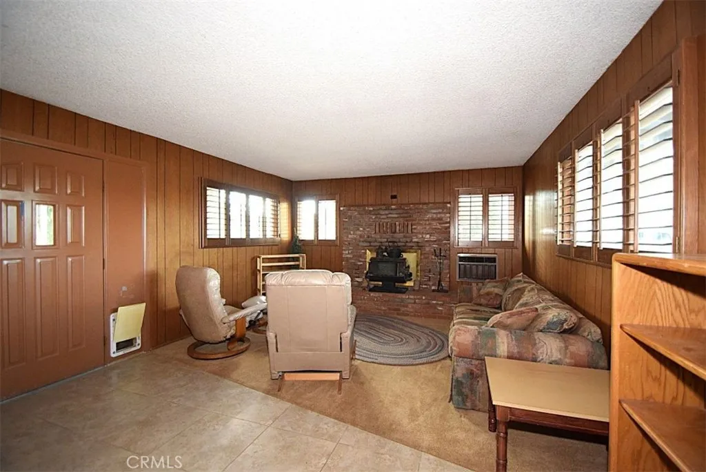 57029 Onaga Trail, Yucca Valley, California 92284 home-pic-3