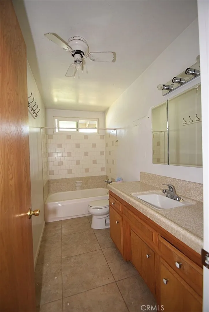 57029 Onaga Trail, Yucca Valley, California 92284 home-pic-11