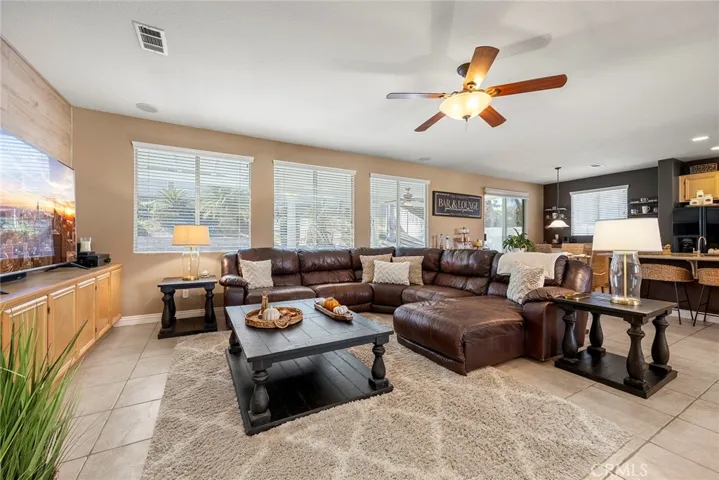 1826 Morfontaine Way, Corona, California 92883