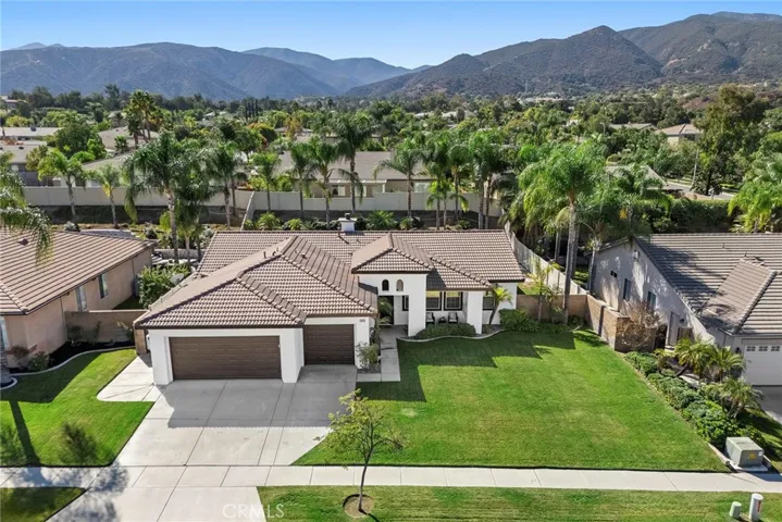 1826 Morfontaine Way, Corona, California 92883