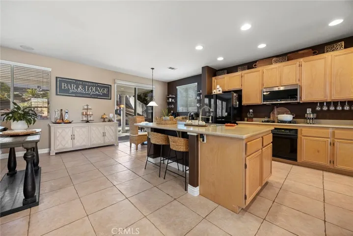 1826 Morfontaine Way, Corona, California 92883