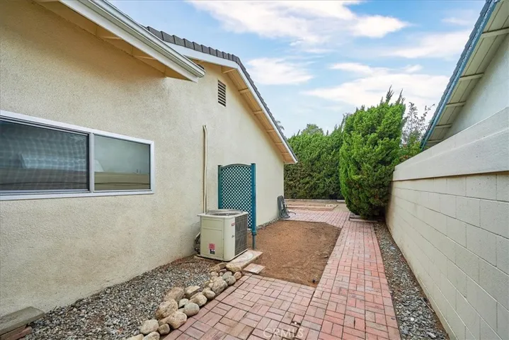 1319 W 13th Street, Upland, California 91786