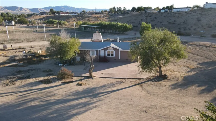 19000 Talisman Street, Hesperia, California 92345