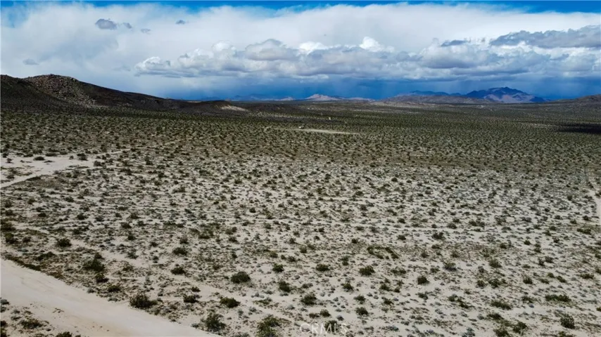 710 Buckeye Lane, Lucerne Valley, California 92356