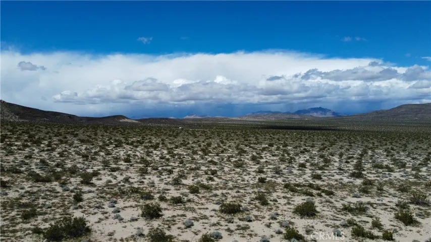 710 Buckeye Lane, Lucerne Valley, California 92356