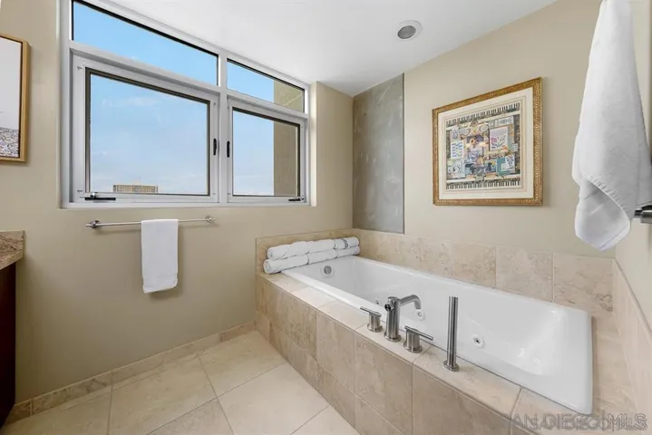 3740 Park Blvd 613, San Diego, California 92103