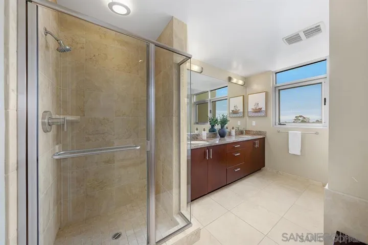 3740 Park Blvd 613, San Diego, California 92103