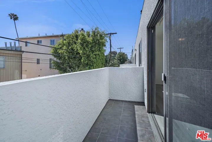 3615 Veteran Avenue 12, Los Angeles, California 90034
