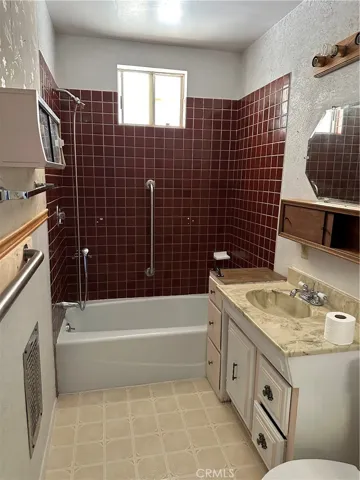 256 Soledad Avenue, Yucca Valley, California 92284