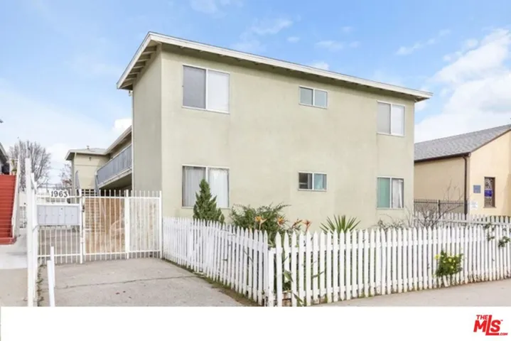 1963 17th Street 3, Santa Monica, California 90404