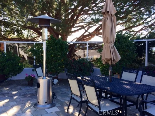 dining area in the enclosed pool area