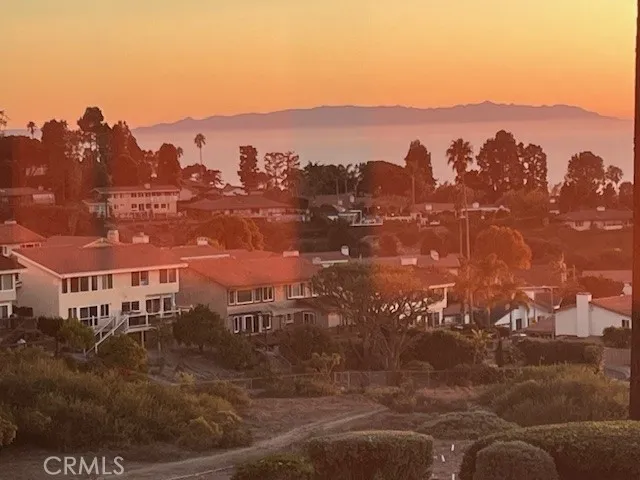 Canyon views from the backyard during sunset